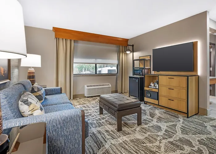 Best Western Plus Grantree Inn